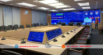 GIÁ MÀN HÌNH LED TRONG NHÀ CÓ CAO HAY KHÔNG?